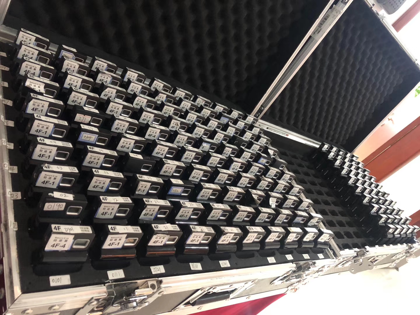 國(guó)際會(huì)議同聲傳譯收費(fèi)標(biāo)準(zhǔn)全面解析 國(guó)際會(huì)議同聲傳譯收費(fèi)標(biāo)準(zhǔn)全面解析