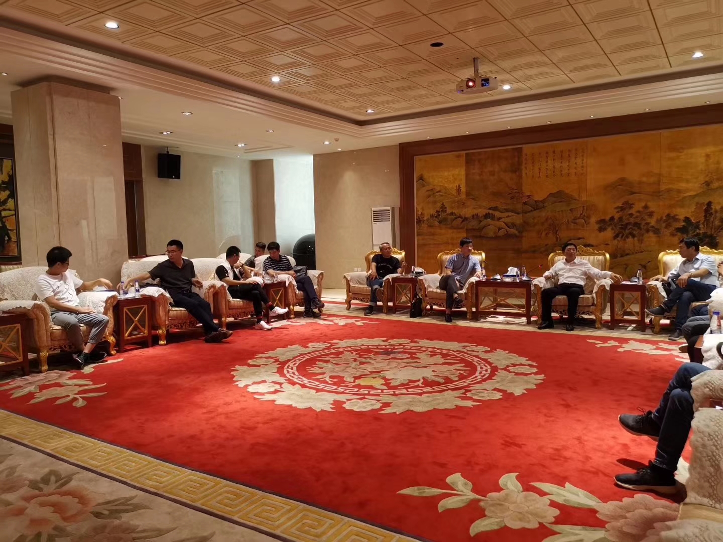 西安英語(yǔ)會(huì)議口譯公司哪家好_如何選擇 西安英語(yǔ)會(huì)議口譯公司哪家好_如何選擇