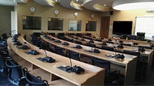 合格的英語(yǔ)同聲翻譯譯員需要具備哪些能力_尚語(yǔ)翻譯