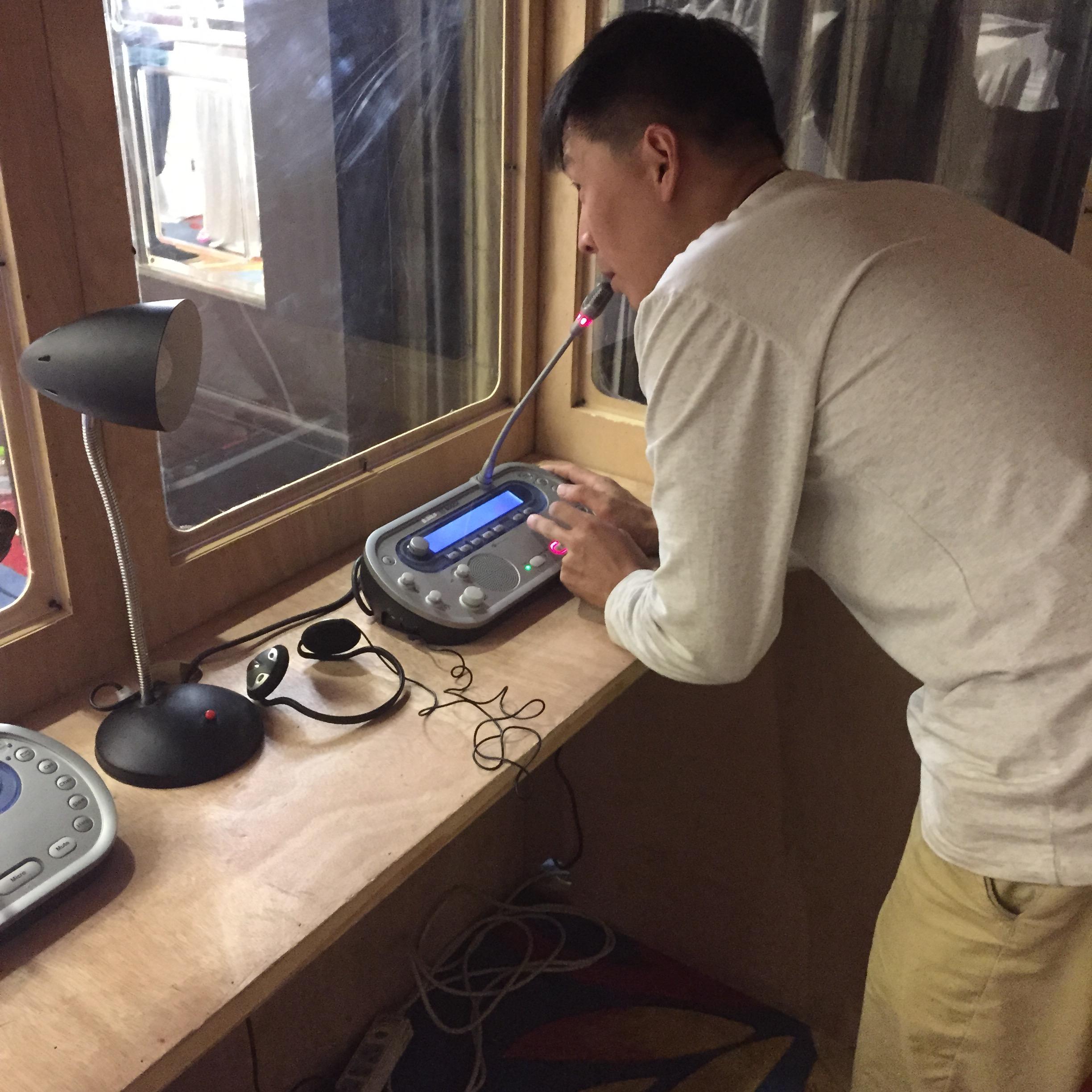 專業(yè)的英語同聲傳譯收費(fèi)是多少?按什么收費(fèi)_尚語翻譯 專業(yè)的英語同聲傳譯收費(fèi)是多少?按什么收費(fèi)_尚語翻譯